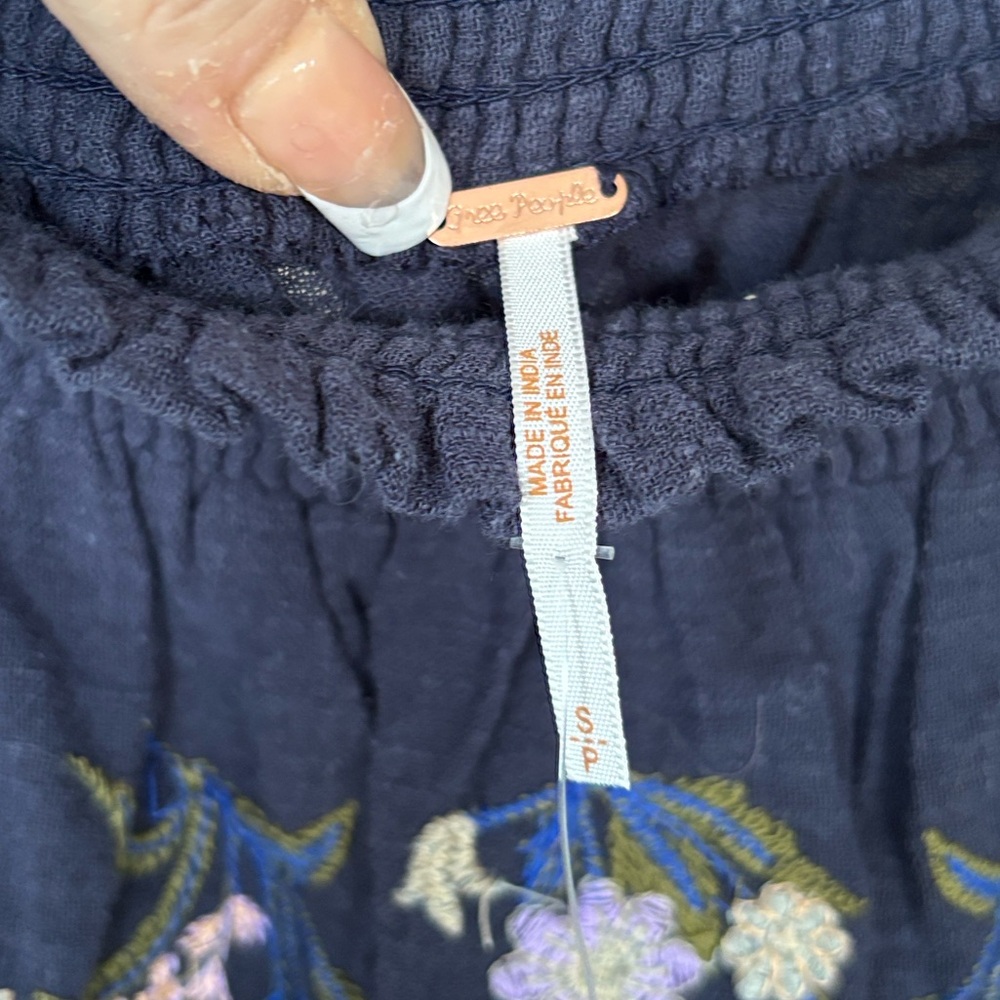 Brand New Free People Navy Floral Embroidered Off Shoulder Top & Lavender Jeans - Picture 9 of 16